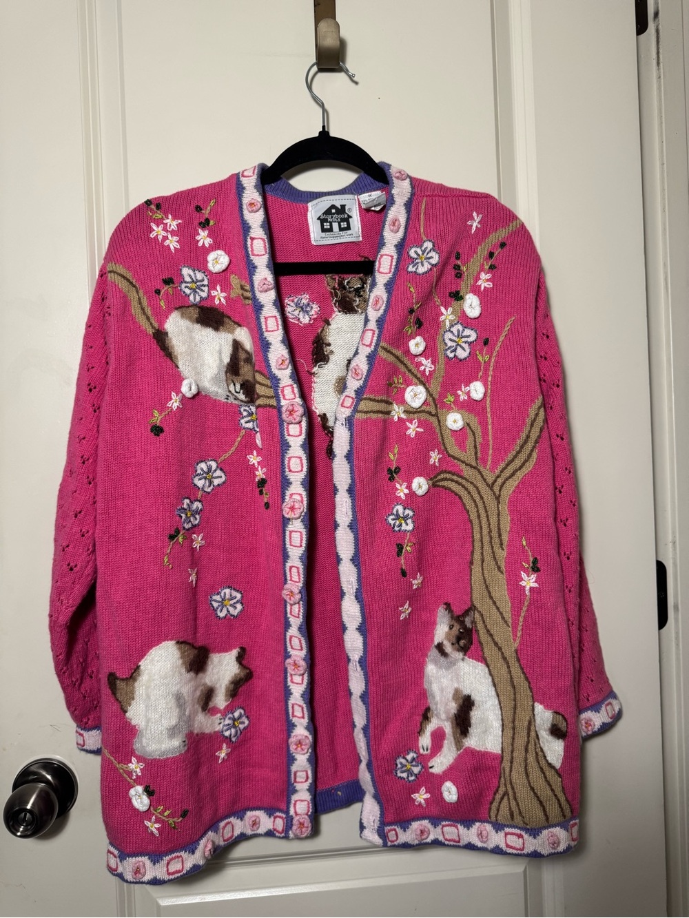 Storybook Knits Pink Embroidered Cat Floral Button V-Neck Cardigan Sweater 1X - Picture 2 of 10